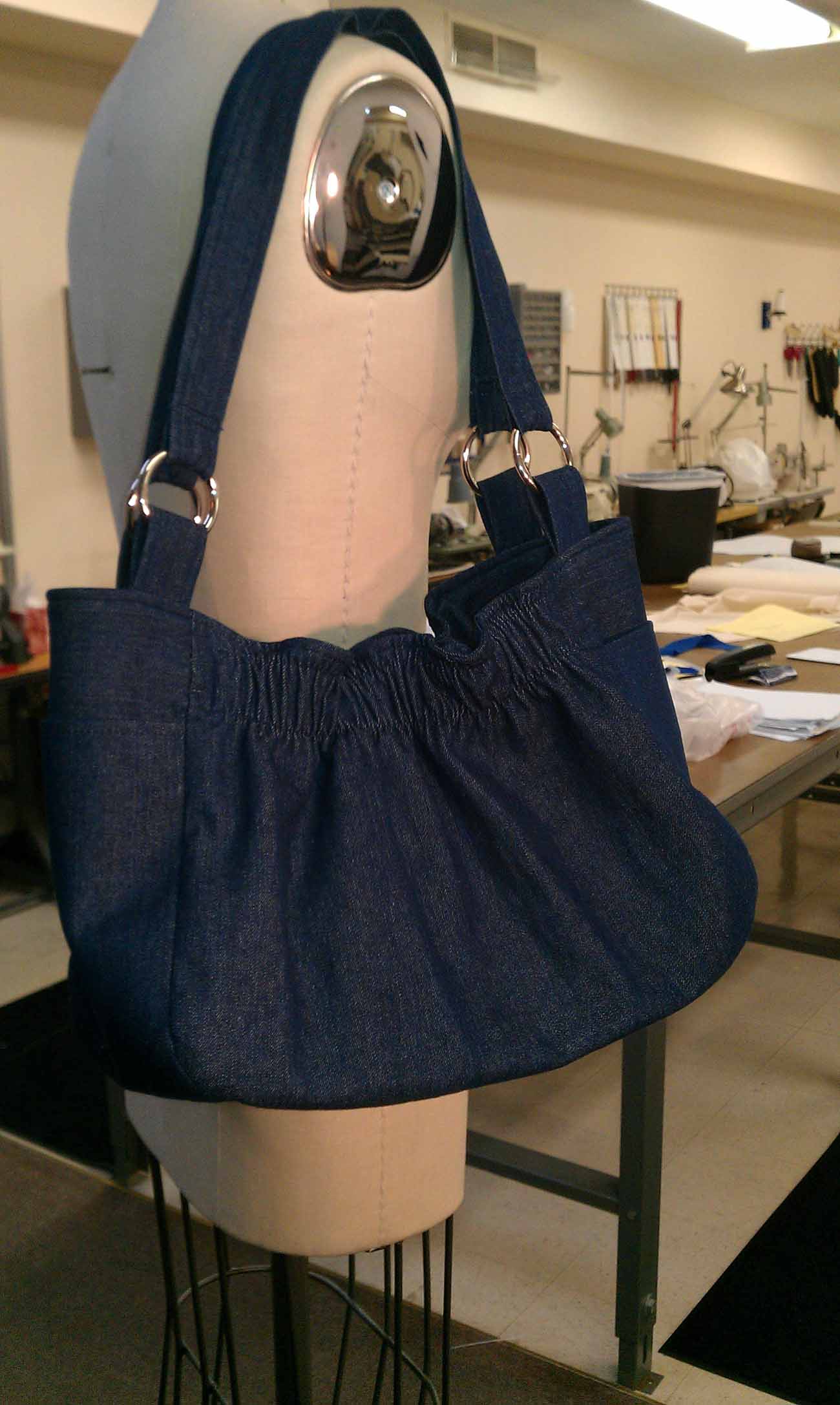 Making 

A tote bag